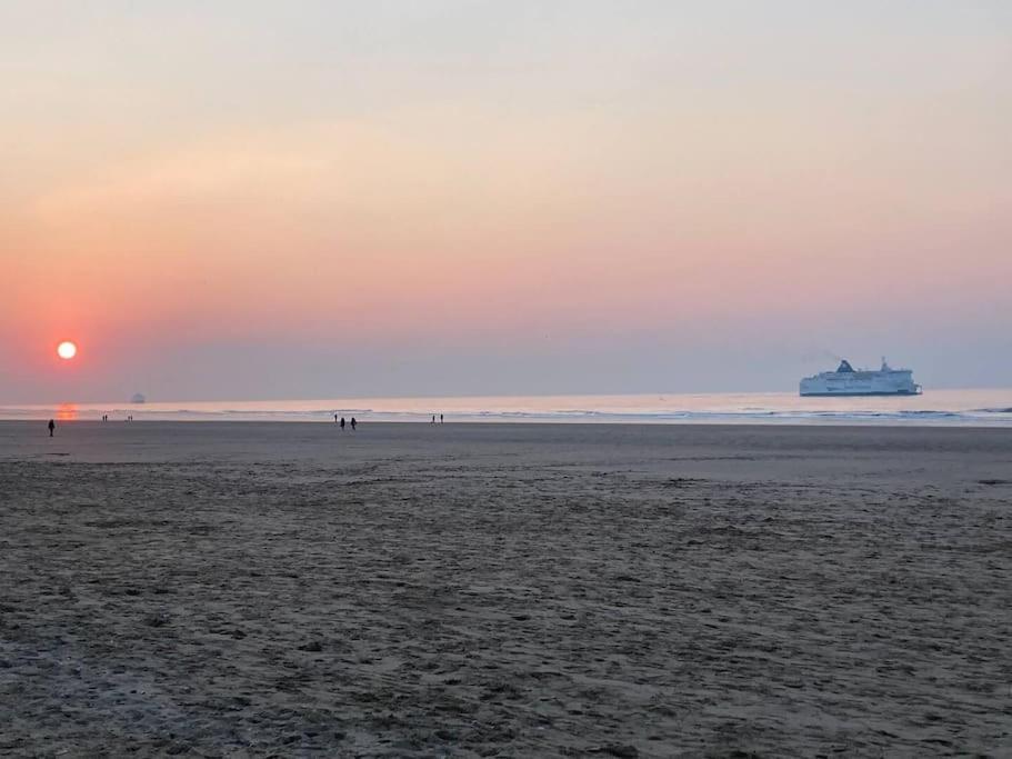 Magnifique Studio Calais Plage Exterior photo